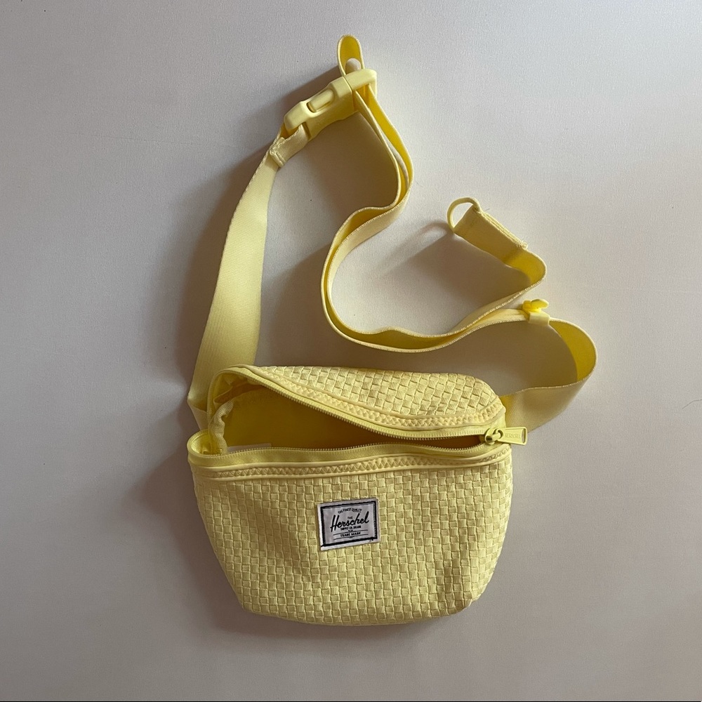 Herschel Fourteen Interlaced Belt Bag (Woven)